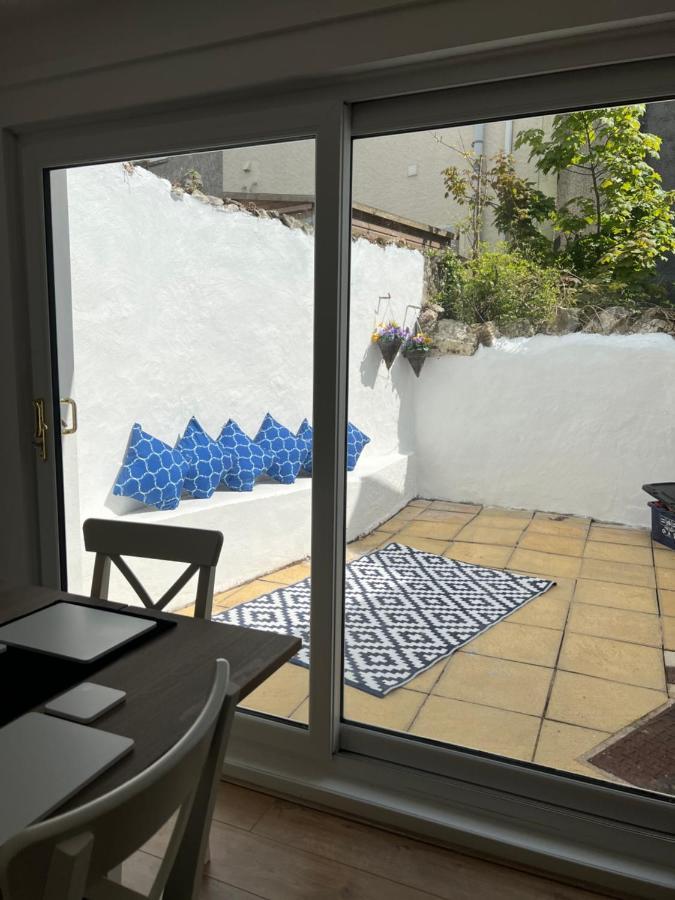 Heathcliff - 5 Bedroom House In Town Centre Tenby Exterior photo