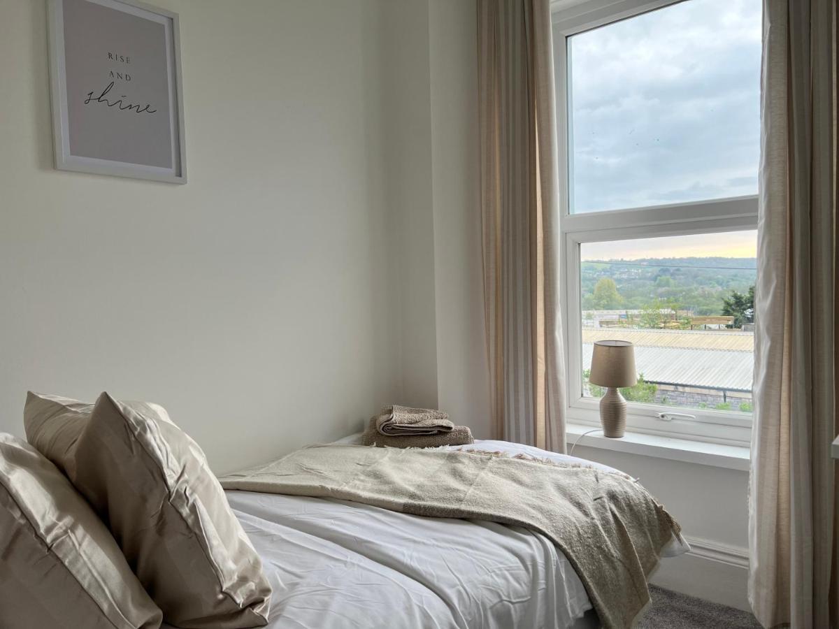 Heathcliff - 5 Bedroom House In Town Centre Tenby Exterior photo